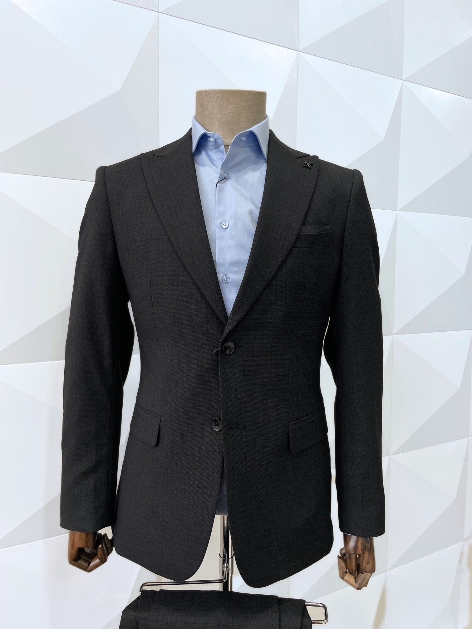 L.H Fashion Suit