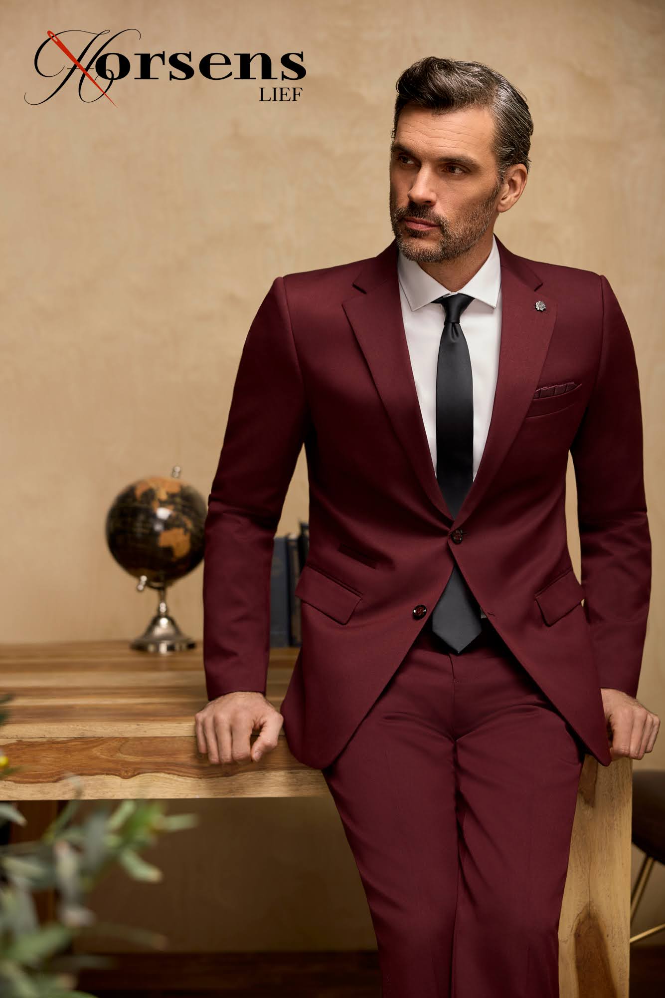 L.H Solid. Classic Slim Fit Suit
